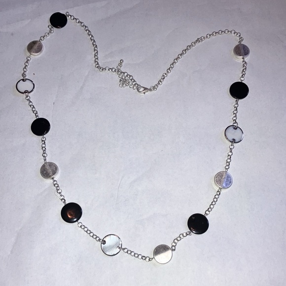 Black and Silver Necklaces - Lot of 3 - not real silver - Picture 10 of 12